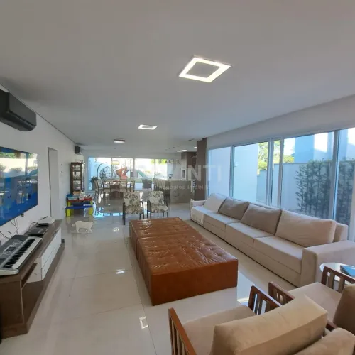 Casa à venda no condomínio Paulista em Jaguariúna!