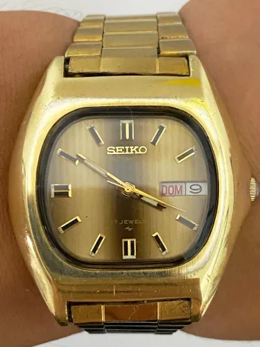Relógio Seiko 5 automático.