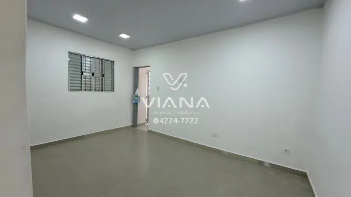 Casa para Aluguel em São Caetano do Sul (Cerâmica) - 2 Quartos, 50 m²