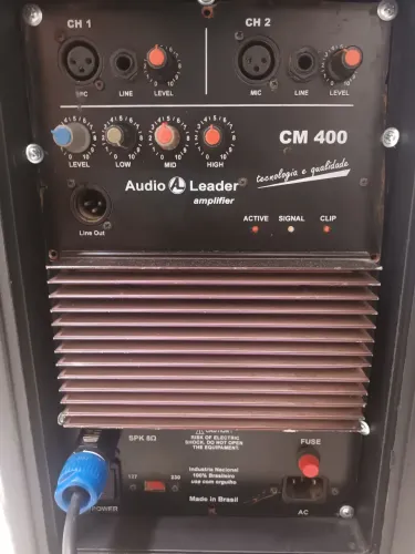 Amplificador ativo para 2 caixas 400Watts, Audio Leader - CM 400