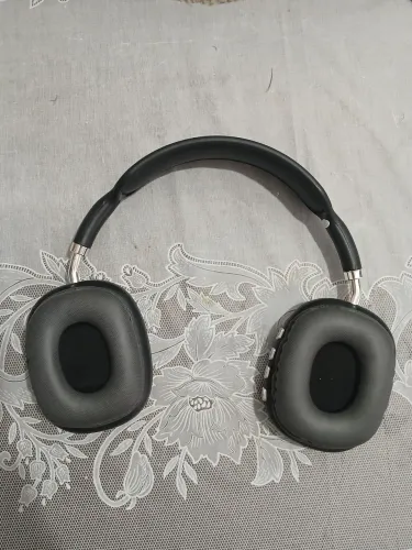 Fone De Ouvido Bluetooth Preto, USADO 2 VEZES.