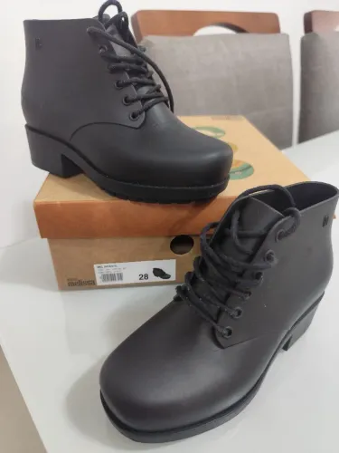 Botas infantis Melissa N° 28 semi novas