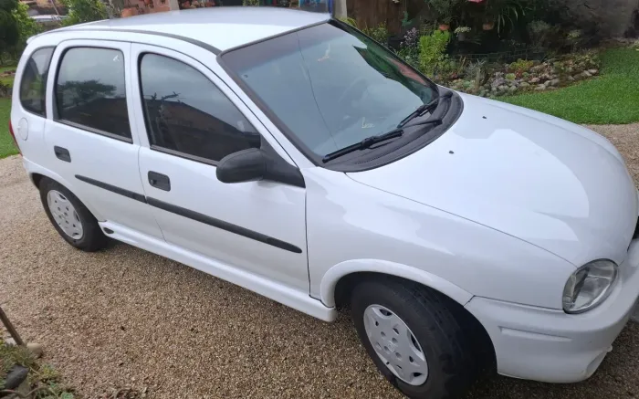 Corsa 1.0 único dono 