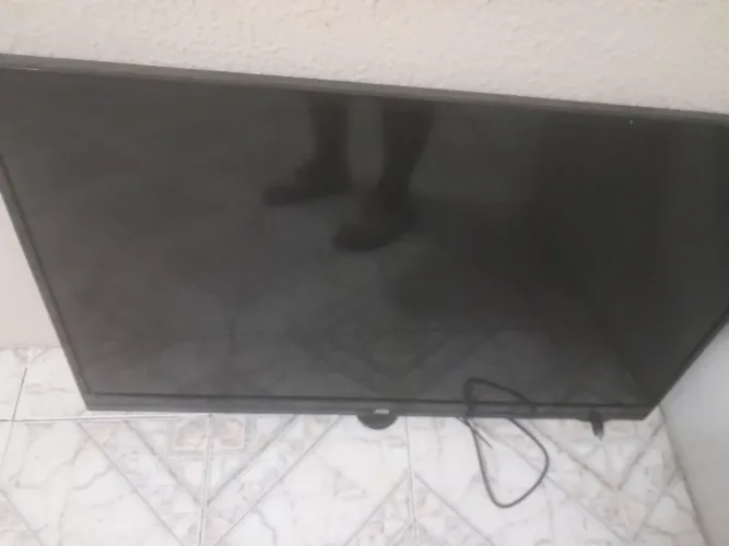 Tv de 42 polegadas com defeito por 100 reais fone *
