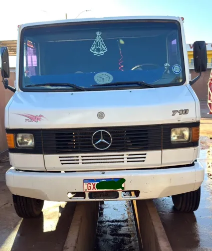 Mercedes 710