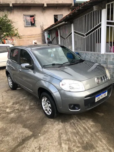 Fiat Uno Vivace Celeb. 1.0 EVO F.flex 8V 5P 2013