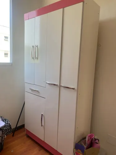 Guarda roupa infantil