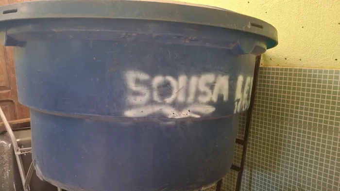 Vende se um tanque de 1mil litros no valor de 250 reais