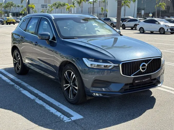 Volvo XC-60 XC 60 D-5 Momentum 2.0 AWD Diesel 5P 2019