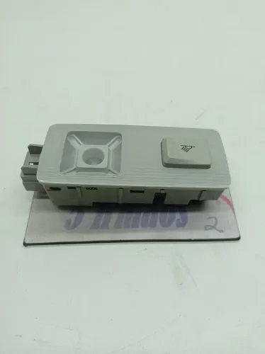 Luz Cortesia Tampa Traseira Vw Golf Variant Tsi 1.4 2017
