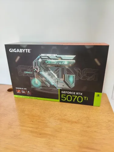Placa de Vídeo Gigabyte RTX 5070 Ti Gaming OC 16GB GDDR7 256-bit - NOVA - 4 ANOS GARANTIA