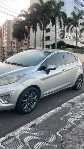 Ford Fiesta SE 1.6 16V Flex 5P 2012