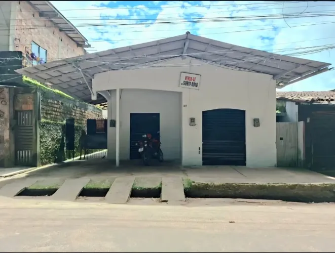 Alugo casa grande com ponto comercial na principal em outeiro