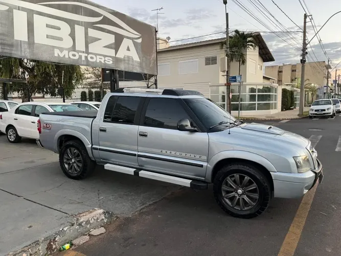 Chevrolet S10 P-up Executive 2.4 MPFI F.power CD 2011