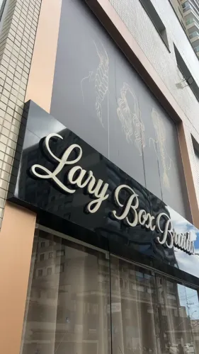 Quer fazer sua fachada em acm ou lona? Faça seu orçamento * 