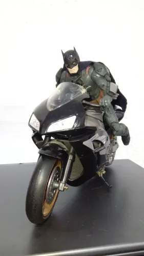 Batman Mcfarlane Toys Custom com Moto 