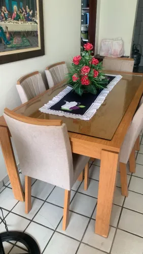 Conjunto sala de jantar com 6 cadeiras + Vidro de mesa para 6 cadeiras