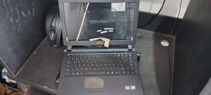 Notebook semp toshiba NA1402