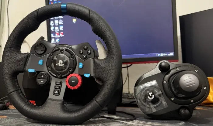 Volante Gamer Logitech + Câmbio de 6 Marchas
