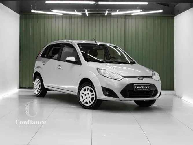 Ford Fiesta SE 1.6 8V Flex 5P 2014