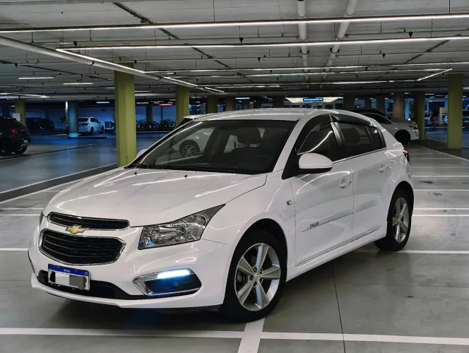 Chevrolet Cruze HB Sport LT 1.8 16V Flexp. 5P MEC 2015