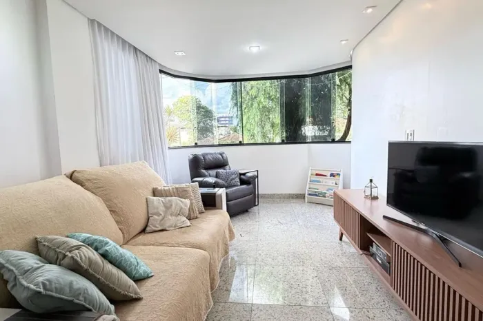 Apartamento à Venda - Graça, 3 Quartos, 206 m2