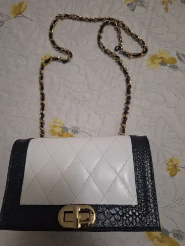 Bolsa de couro pequena