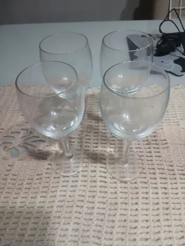 Taça de vinho de cristal