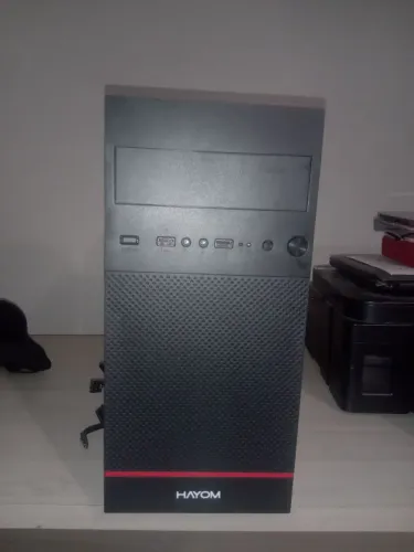 Gabinete e fonte em perfeito estado 
