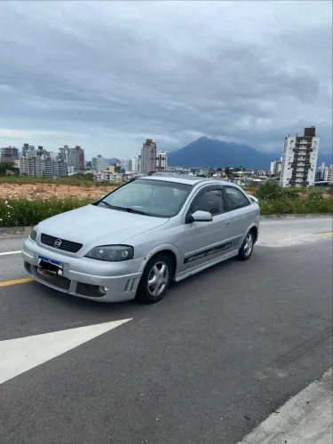 Chevrolet Astra 2.0/ CD/ GLS 2.0 MPFI 16V 3P 2000