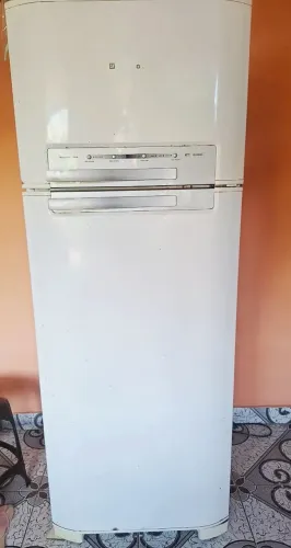 Geladeira Eletrolux
