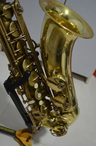 Saxofone Tenor Si Bemol Condor