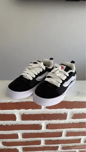 Vans 37 NUNCA USADO