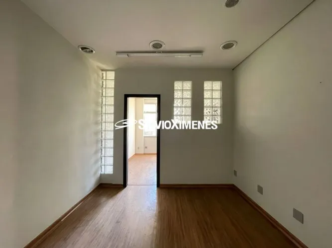 Comercial  Salas Comerciais no Santa Efigênia com 42,00 (M²), para Aluguel