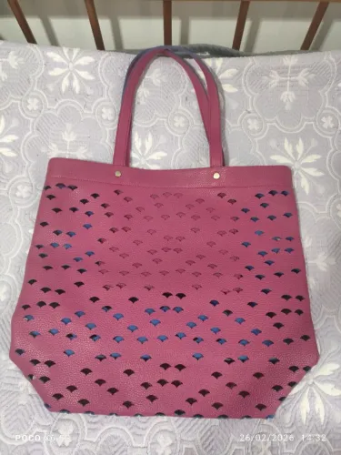 Bolsa feminina texturizada grande nova