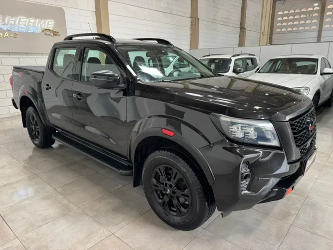 Nissan Frontier Pro4x CD 4X4 2.3 Bi-TB Die. AUT 2023
