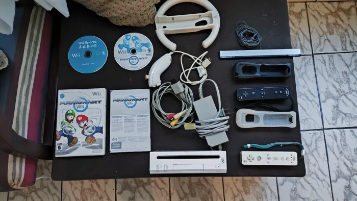 Nintendo Wii Completo + 2 Jogos Perfeito Para Desbloquear