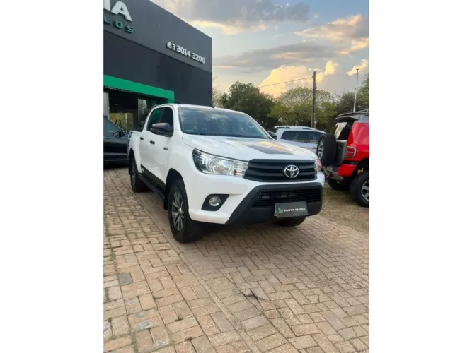 Toyota Hilux CD 4X4 2.8 Diesel Mec. 2019