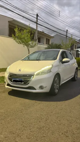 Peugeot 208 Griffe 1.6 Flex 16V 5P Aut. 2015