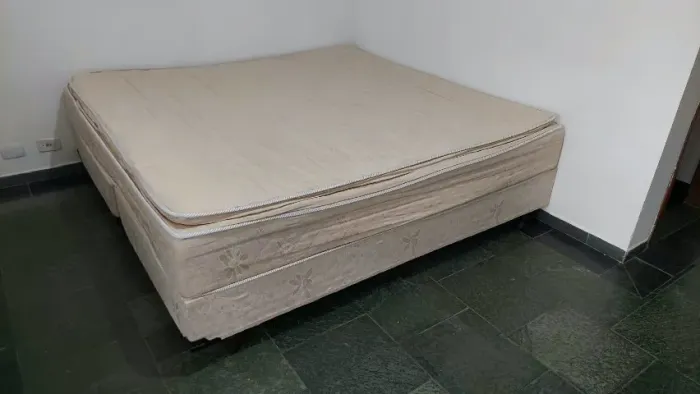 Cama King casal