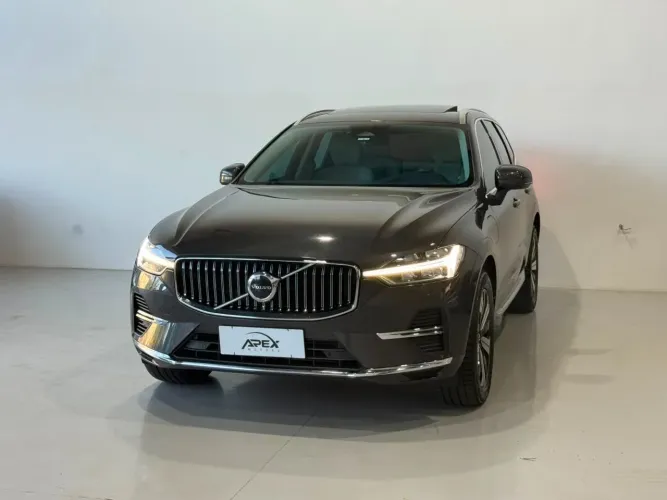 Volvo XC-60 T-8 Plus 2.0 AWD (híbrido) 2023