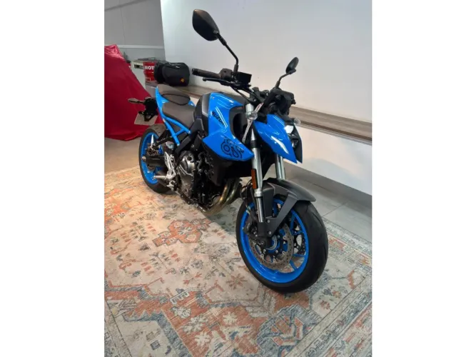 Suzuki Gsx-8s 2025