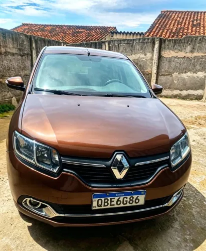 Renault Logan Dynamique Hi-flex 1.6 8V 4P 2015