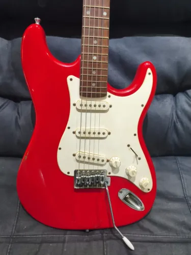 Guitarra Kashima Stratocaster