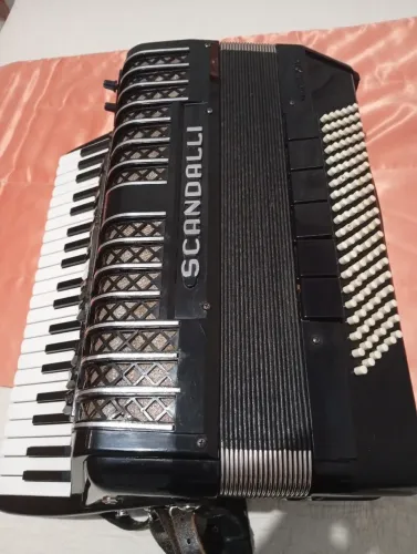 Acordeon scandalli farfisa polifônica eletrificado