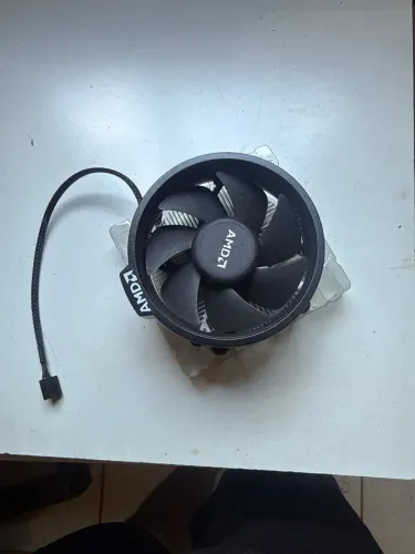 Ventoinha amd nunca usada