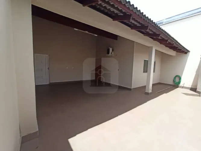 Casa comercial para locação e venda no bairro Brasil