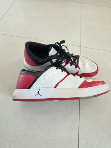 Tenis Jordan