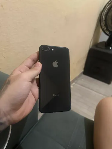 iPhone 8 Plus 
