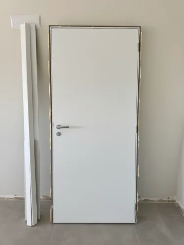 Portas PVC Pormade (90x210 e 80x210)